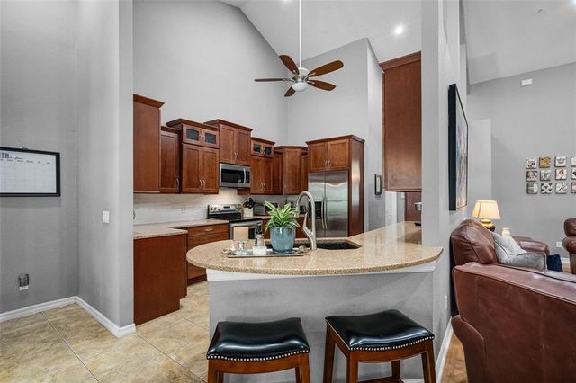 889 KENSINGTON GARDENS COURT, Oviedo, FL 32765