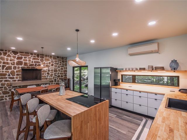 13501 Arrow Lane, Garfield, AR 72732