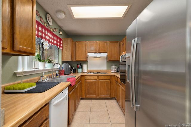 6283 Valley Bay, San Antonio, TX 78250