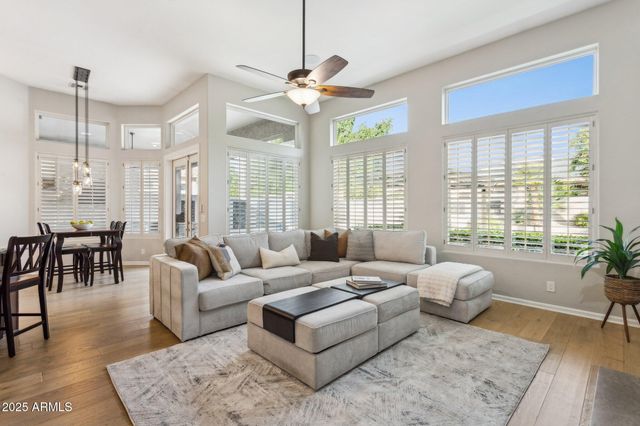 5550 E FRIESS Drive, Scottsdale, AZ 85254