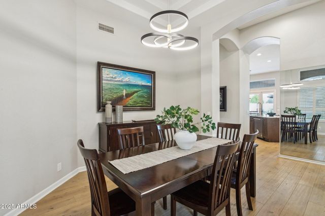 5550 E FRIESS Drive, Scottsdale, AZ 85254