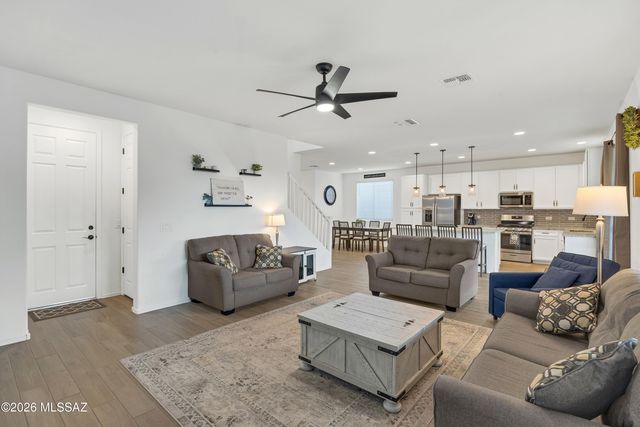 12077 E Bohlman Drive, Vail, AZ 85641