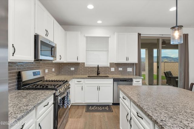 12077 E Bohlman Drive, Vail, AZ 85641