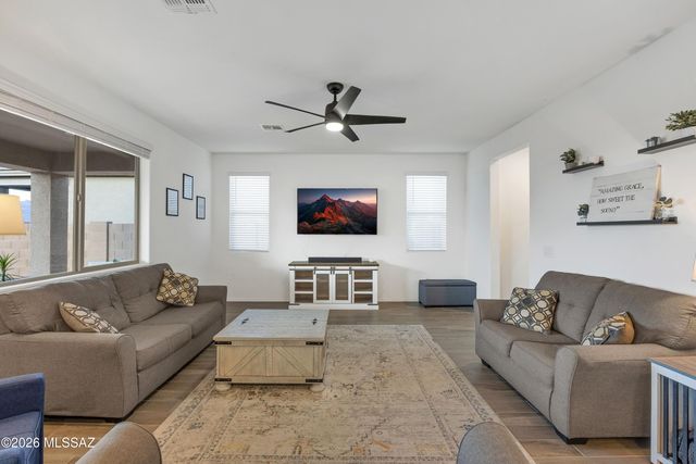 12077 E Bohlman Drive, Vail, AZ 85641
