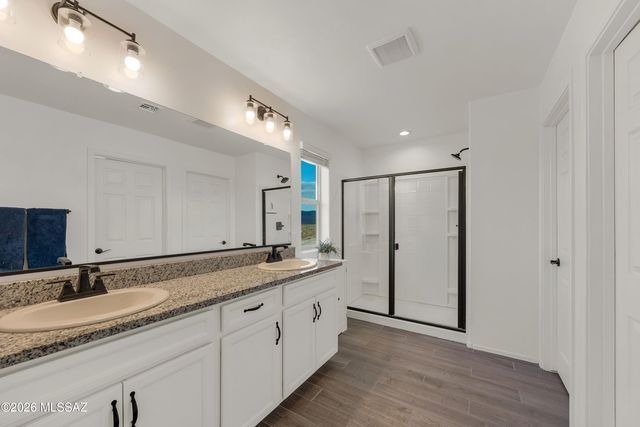 12077 E Bohlman Drive, Vail, AZ 85641