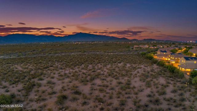 12077 E Bohlman Drive, Vail, AZ 85641