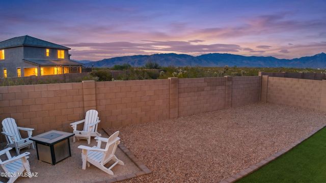 12077 E Bohlman Drive, Vail, AZ 85641