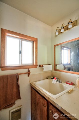 71 SE Lupine Court, Shelton, WA 98584