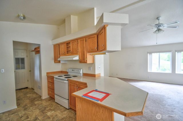 71 SE Lupine Court, Shelton, WA 98584