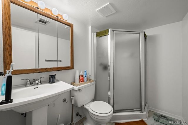 7366 W 75th Avenue, Arvada, CO 80003