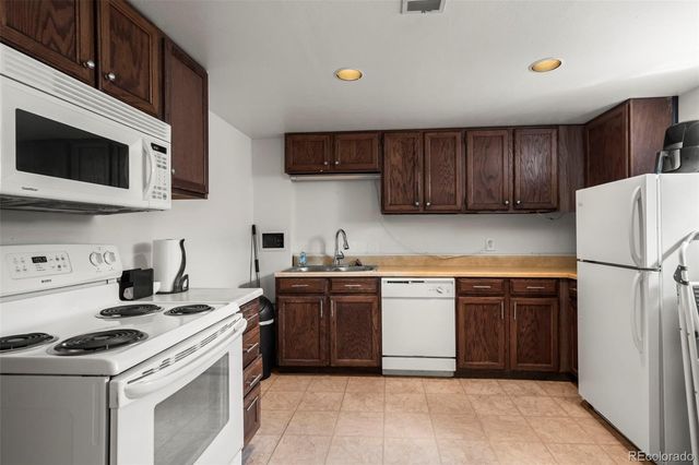 7366 W 75th Avenue, Arvada, CO 80003