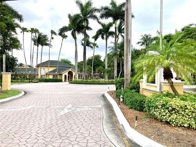 4035 W Mcnab Rd F311, Pompano Beach, FL 33069