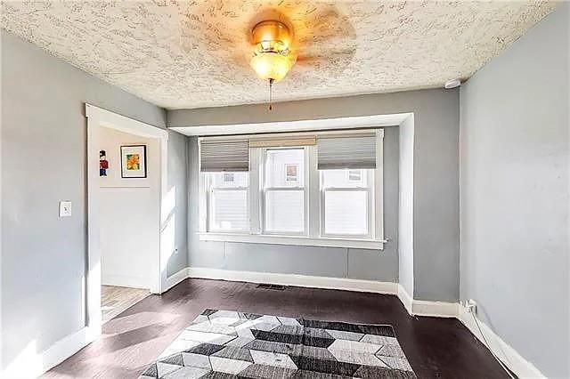 4028 E 68th Terrace, Kansas City, MO 64132