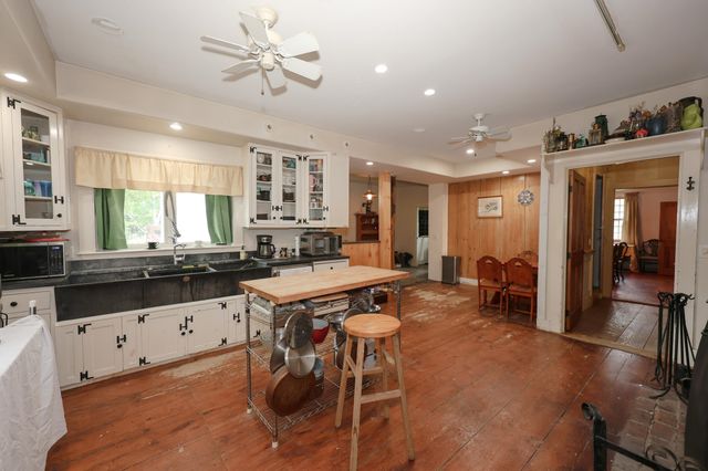 24 Franklin Road, Salisbury, NH 03268