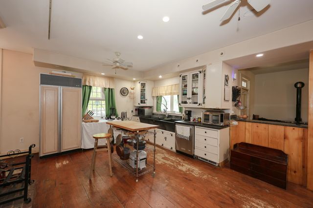 24 Franklin Road, Salisbury, NH 03268