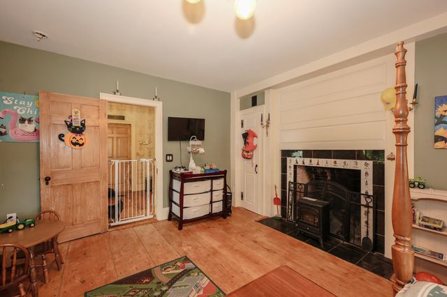 24 Franklin Road, Salisbury, NH 03268