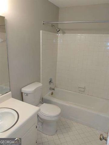 4500 Shannon Boulevard 4H, Union City, GA 30291