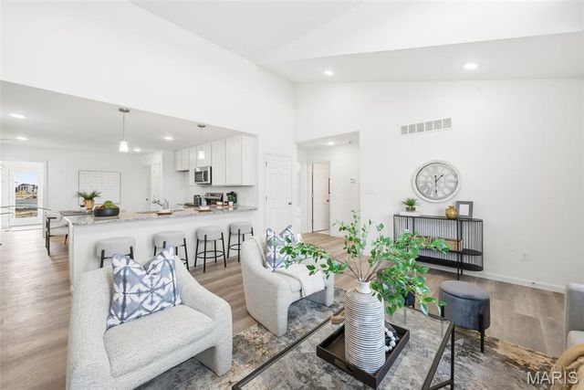 9043 Wilkie Station Street, St Charles, MO 63301