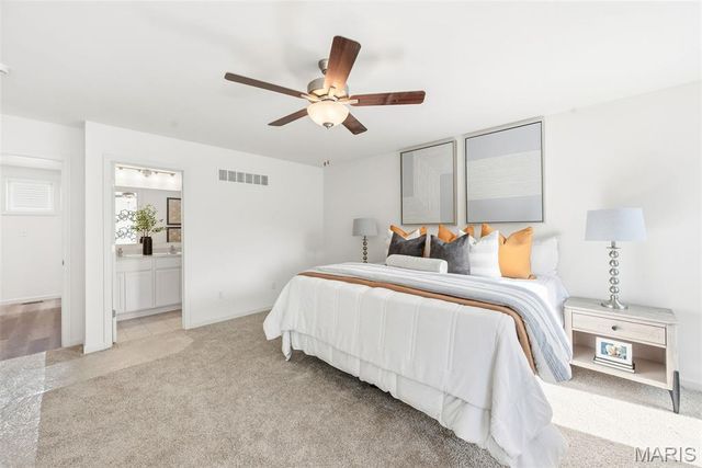 9043 Wilkie Station Street, St Charles, MO 63301