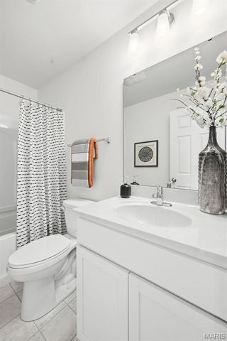 9043 Wilkie Station Street, St Charles, MO 63301