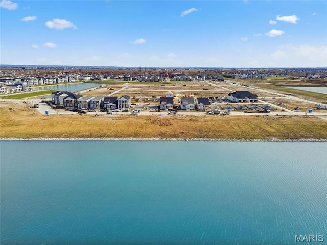 9043 Wilkie Station Street, St Charles, MO 63301