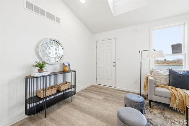 9043 Wilkie Station Street, St Charles, MO 63301