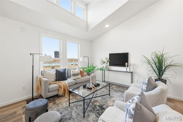 9043 Wilkie Station Street, St Charles, MO 63301