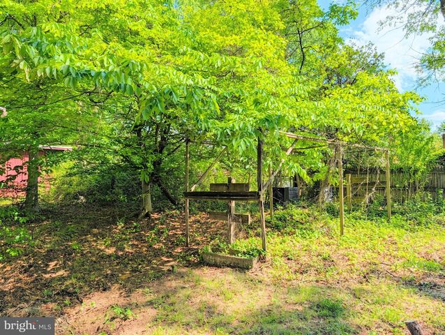 5725 NEVADA ST, College Park, MD 20740