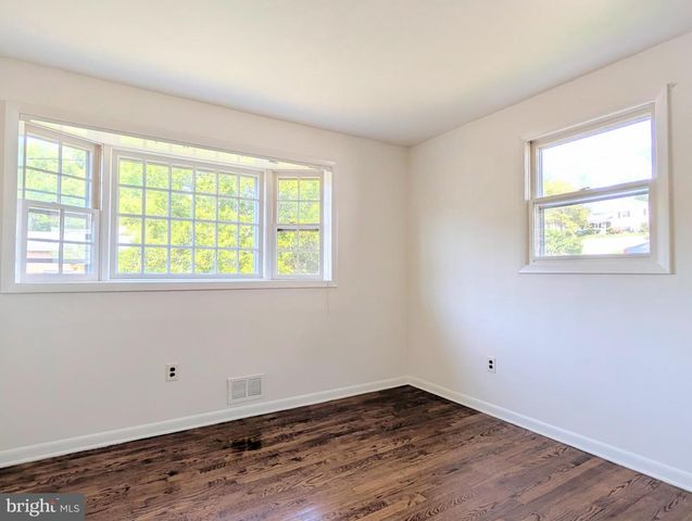 5725 NEVADA ST, College Park, MD 20740
