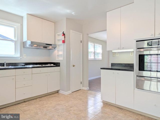 5725 NEVADA ST, College Park, MD 20740