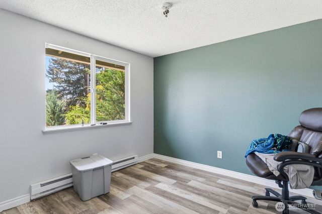 2410 Westlake Drive SE, Lacey, WA 98503