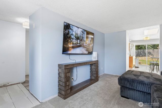 2410 Westlake Drive SE, Lacey, WA 98503