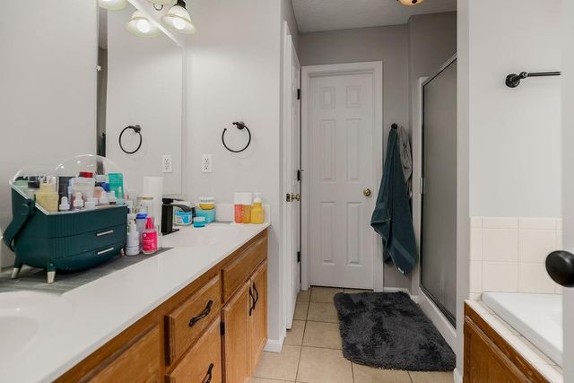 7514 N Lewis Avenue, Kansas City, MO 64158