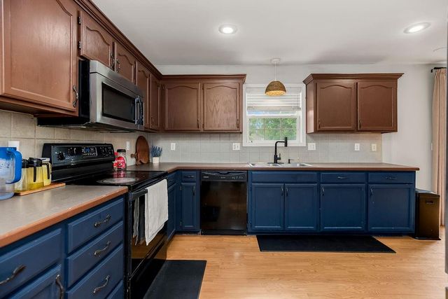 7514 N Lewis Avenue, Kansas City, MO 64158