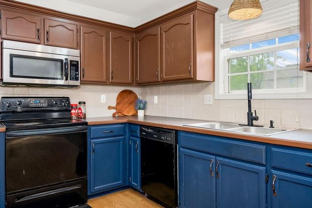 7514 N Lewis Avenue, Kansas City, MO 64158