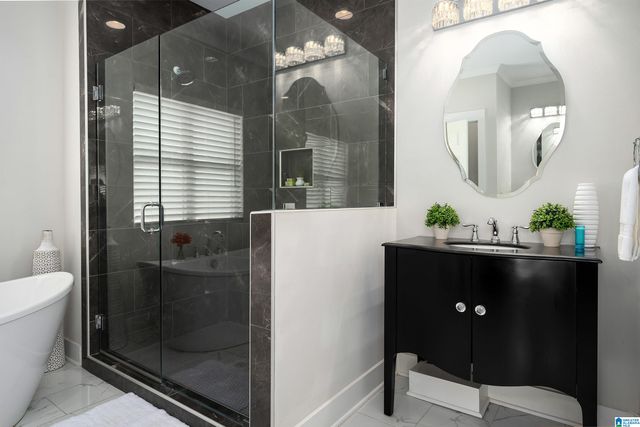 5687 VICTORIA DRIVE, Hueytown, AL 35023