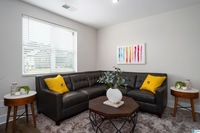 5687 VICTORIA DRIVE, Hueytown, AL 35023