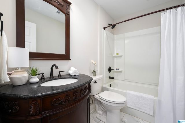 5687 VICTORIA DRIVE, Hueytown, AL 35023