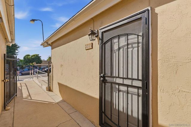 2805 7 N 46Th St, San Diego, CA 92105