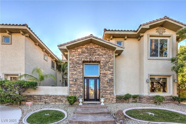 1920 Columbia Crest Court, Las Vegas, NV 89117