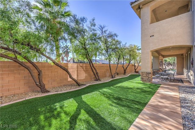 1920 Columbia Crest Court, Las Vegas, NV 89117