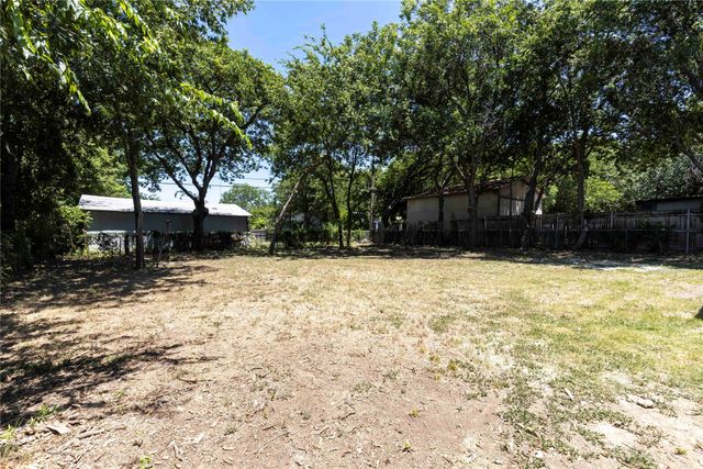 6016 Yeary Street, Lake Worth, TX 76135