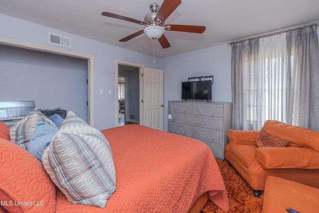 5854 Canton Park Drive, Jackson, MS 39211