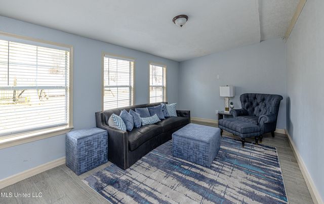 5854 Canton Park Drive, Jackson, MS 39211