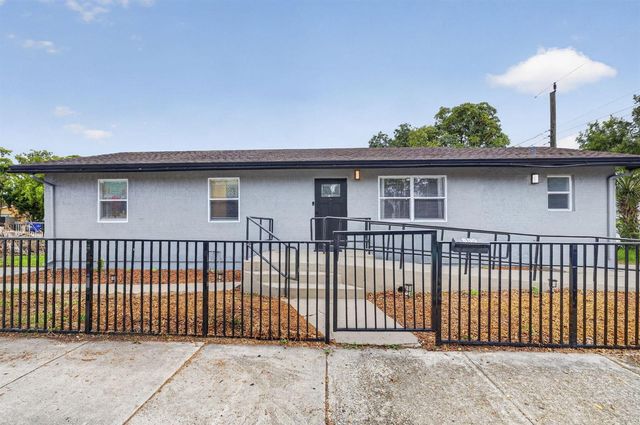 800 NW 6th Avenue, Pompano Beach, FL 33060