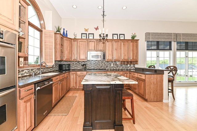 1299 Pheasant COURT, Lake Geneva, WI 53147
