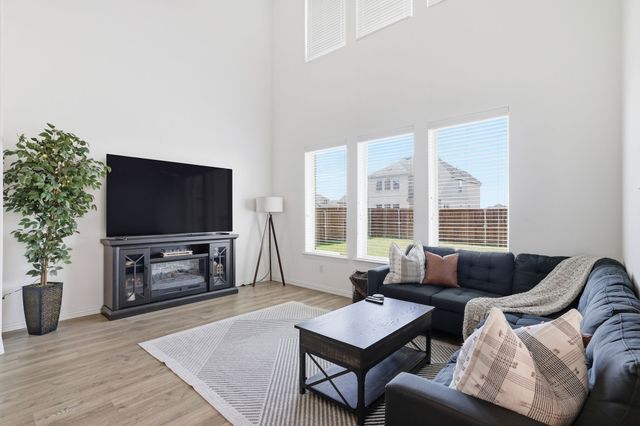 5613 Breezy Drive, Celina, TX 75009