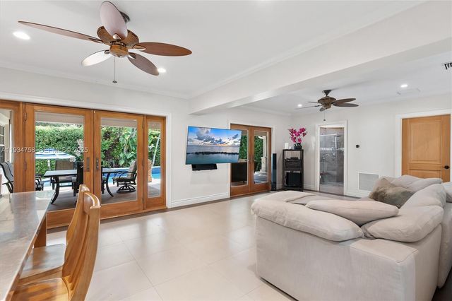 390 NE 103rd St, Miami Shores, FL 33138