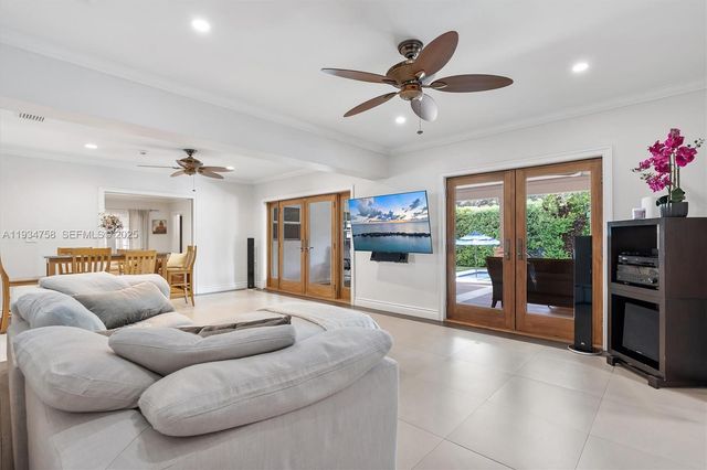 390 NE 103rd St, Miami Shores, FL 33138