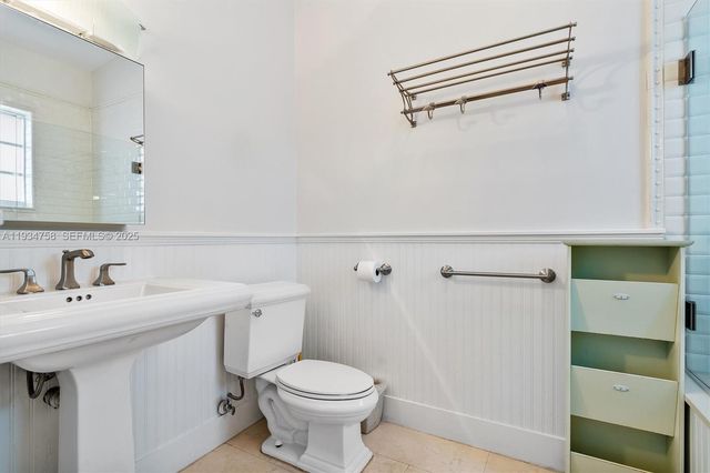 390 NE 103rd St, Miami Shores, FL 33138